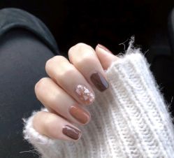 -Pink You美甲美睫纹绣定制中心