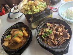 笋干烧肉煲-小丫头餐厅·江浙菜·烧烤(灵隐店)