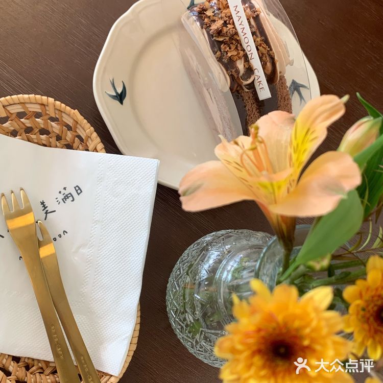 东莞下午茶｜店铺好看但略雷