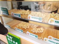 面包甜点陈列柜-袁记云饺(浦驰路店)