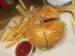 祖母超级至尊汉堡-G+KITCHEN(龙湖狮山天街店)