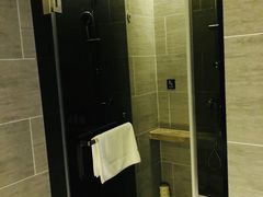 -苏州工业园区奥特莱斯亚朵酒店