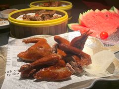 -蝴蝶里·粤菜·点心(滨江龙湖店)