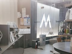 -M Stand(上海人民广场来福士店)