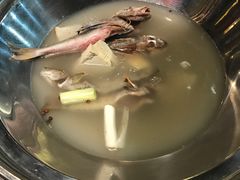 -船梆煮•蒸汽海鲜·炉火烤肉(五四广场店)