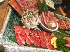 -炼火烤肉店