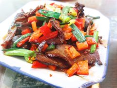 大蒜辣椒炒腊牛肉-湘春酒家·1989(湘春路店)