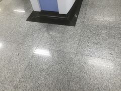 -上海体育馆(地铁站)