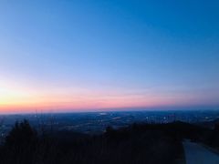 -鬼笑石后山停车场