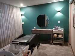 -水灵珑美容造型中心