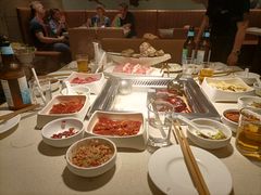 -海底捞火锅鲜切牛肉主题店(长寿路店)