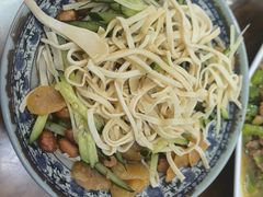 -雪琴面馆富安特色鱼汤面(城中花园店)