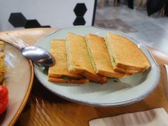 -HELLO 27 意面·沙拉·帕尼尼