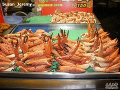 -六合夜市