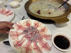 -颜氏双江清水鱼一养身火锅(磁器口店)