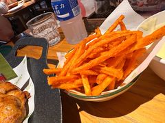 -JINNS锦时 steak&pizza(浸信会礼拜堂旧址店)