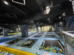 -反弹蹦床公园·亲子乐园·团建·派对(青岛融创茂店)