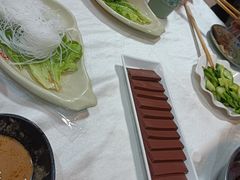 -羊家胡同·龙虾烧烤火锅(龙汇路店)