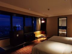 -上海龙之梦万丽酒店