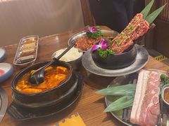 -明洞阿姨·韩式酱蟹烤肉·创意料理(三元桥店)