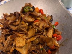 -卢大鲜鱼头捞饭(美利广场店)