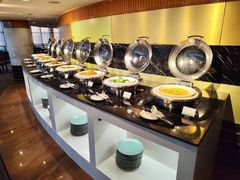-古井假日酒店金桂冠旋转自助餐厅(长江东路店)