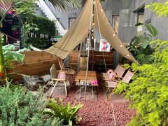 -鹿萤季·营地小馆(皇后公园店)