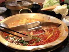 -沸炉重庆老火锅(军事博物馆店)