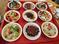 -蓝田九大碗民俗食府(蓝田店)