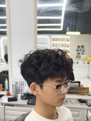 -尤司男士国潮理发馆