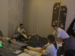 -玉足林影院足道·棋牌·精油按摩SPA