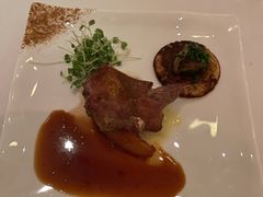 碳烤乳鸽，甜豆，旱金莲醋汁-Jean Georges