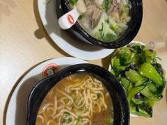 -闫家驴肉老店(华电一校店)