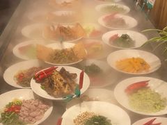 -头上红煨盐鸡·非遗院子餐厅