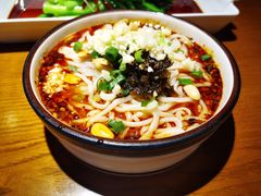 -小马哥融合菜(延安大街店)