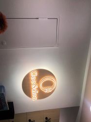 -Coo Hair salon