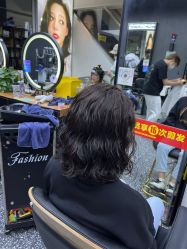 -藤野造型专业烫染接发