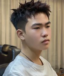 -川和潮人
