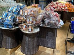 零售区-盒马鲜生(岭南新世界店)