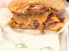 芝士牛肉蘑菇堡-Shake Shack(西单大悦城店)