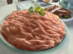 -茅草房·河畔园林火锅