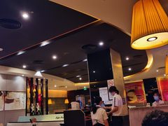 -必胜客(机场路店)