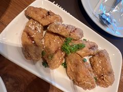 -Chom Cafe and Restaurant