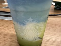 抹茶冻山系茶拿铁-星巴克(北京西大望路温特莱店)