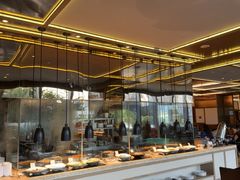 -大中华希尔顿酒店-念自助餐·嗨啤·小龙虾