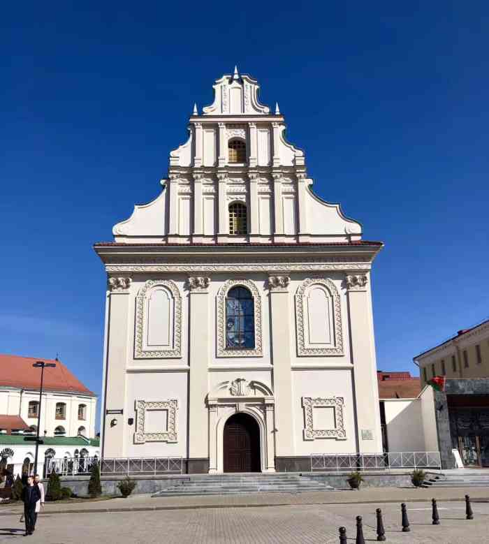 圣灵大教堂-"白俄罗斯的天就是不加滤镜就很美啦 白俄罗.