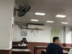 大堂-沙湾姜撞奶甜品店(昌岗中路店)