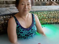 -泉城欧乐堡戏水湾艺术养生温泉