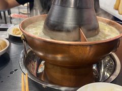 -楼外楼大刀肉传统火锅居(幸福街店)