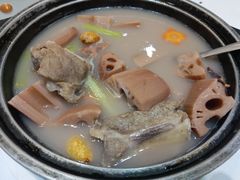 筒骨章鱼煲十八涌莲藕-君德澜酒家·创意粤菜(金山谷店)